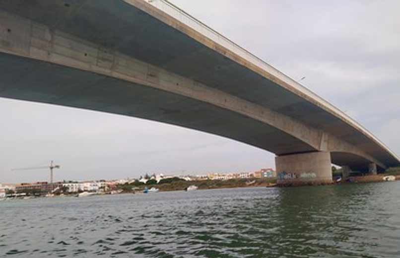 Tragédia em Tavira: Quatro Jovens Perdem a Vida Após Carro Cair ao Rio Séqua