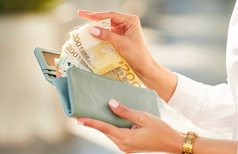 Salário mínimo, casas impossíveis e solidão: a tripla crise que esvazia Portugal